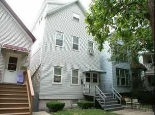 3016 N Hoyne Ave #2, Chicago, IL 60618
