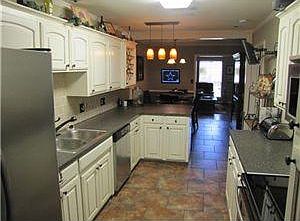 4th image of 5005 Longstreet Pl Unit 70