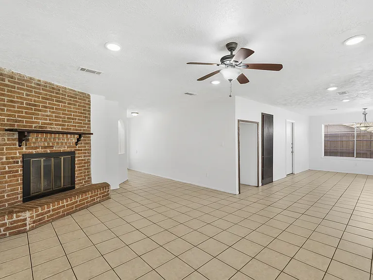 15226 Flamingo Park — Photo 11