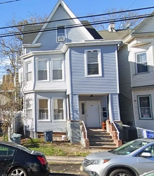 920 Madison Ave #3 — Photo 1