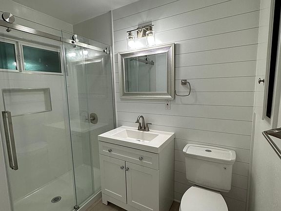 4th image of 6142 Fremont Way