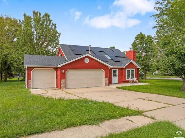 125 Sharon Dr, Lawrence, KS 66049