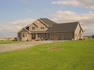 388 Beal Ln, Touchet, WA 99360