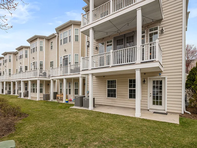 25 Creekside Ct — Photo 18