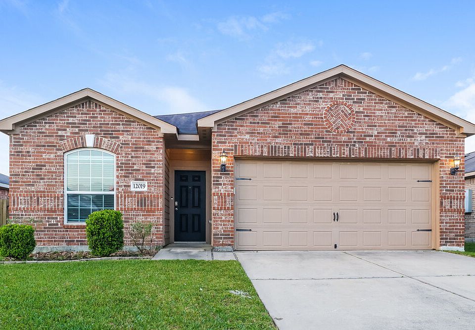 1st image of 12019 Fairquarter Ln