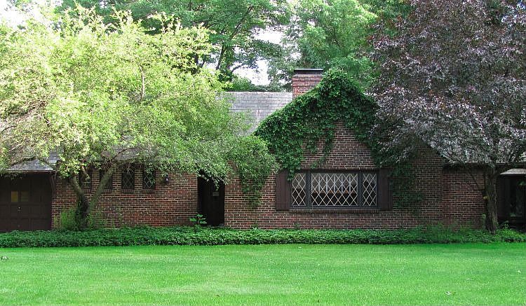 1st image of 2184 Ayers Ave