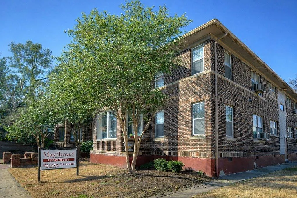 1 bed, 700 sqft, $725 — Photo 1