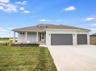 1811 Halls Creek Ave, Raymore, MO 64083