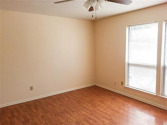 B-- ENGINEERED LAMINATE FLOOR