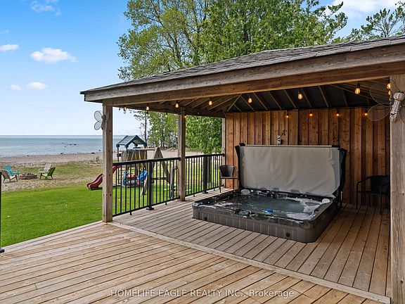 5th image of 1496 Tiny Beaches Rd N