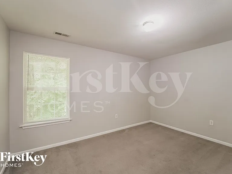 2553 Mulberry Pond Dr — Photo 12