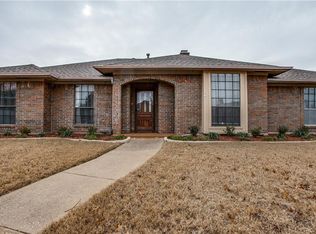 1828 Meadowview Dr, Garland, TX 75043