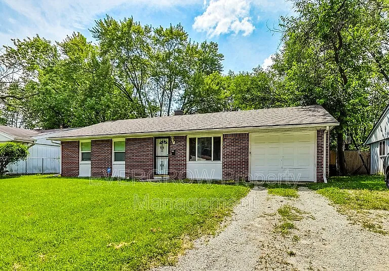 3962 Strathmore Dr — Photo 2
