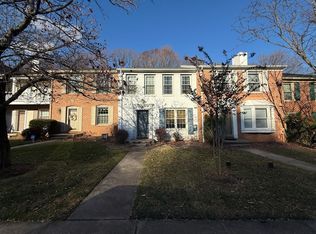 18 Salthill Ct, Lutherville Timonium, MD 21093