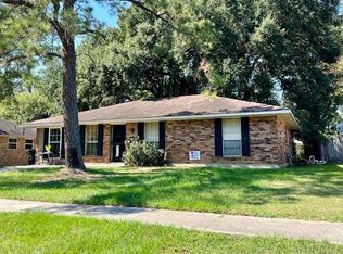 2245 Vickers Dr, Baton Rouge, LA 70815