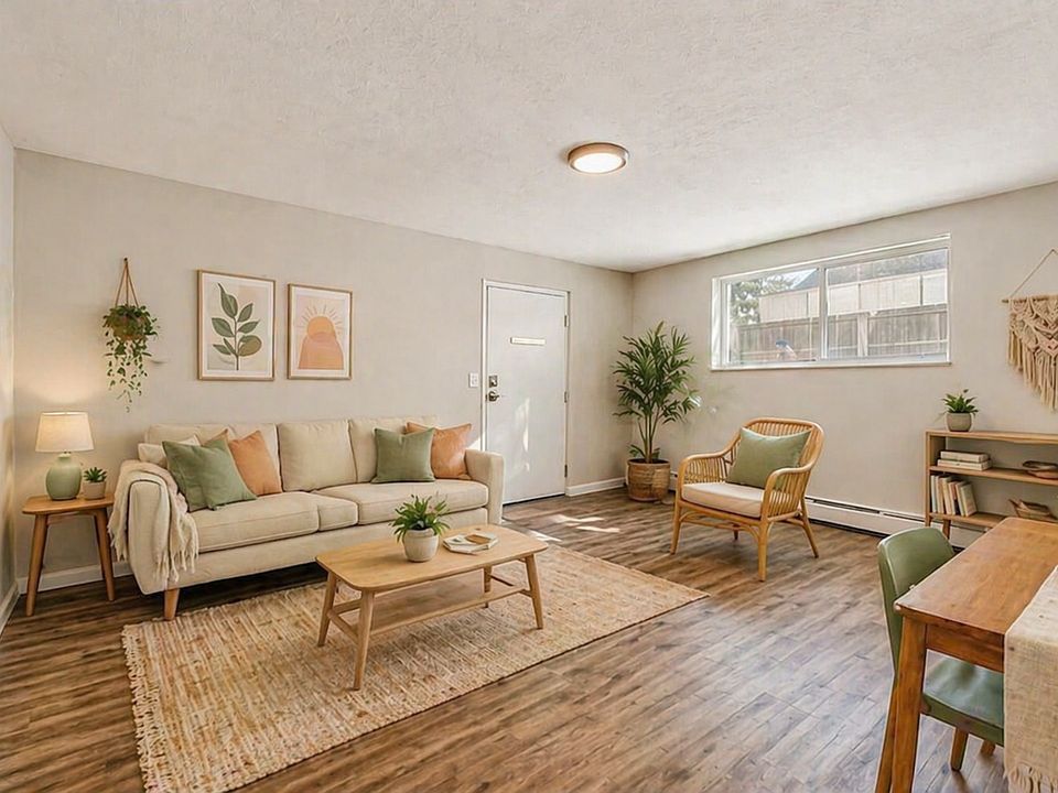 1st image of 1422 S Macon Street Util #1421-10