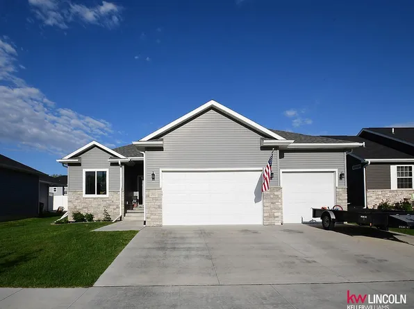 1801 NW 54th St, Lincoln, NE 68528