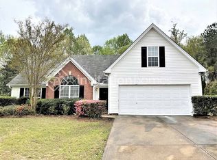 4279 Duncan Ives Dr, Buford, GA 30519