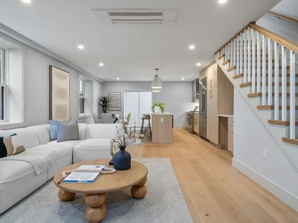 37 Pearl St #4, Dorchester, MA 02125