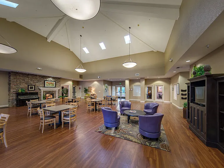 Vintage Chateau | Affordable 55+ Senior Apartments — Photo 2