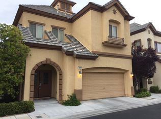 343 Hollins Hall St, Las Vegas, NV 89145