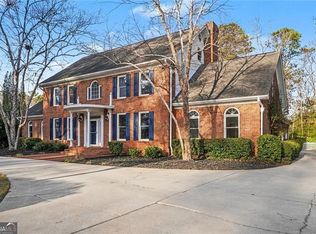 6203 Crestview Dr SE, Covington, GA 30014