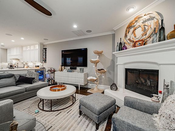 5th image of 5517 Longview St