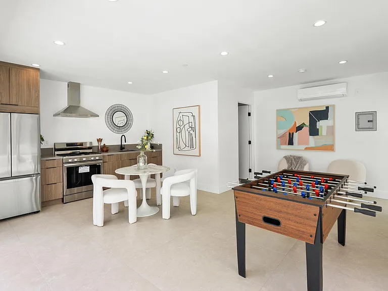 11666 Margate St — Photo 15
