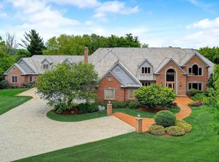 9750 W Woelfel Rd, Franklin, WI 53132