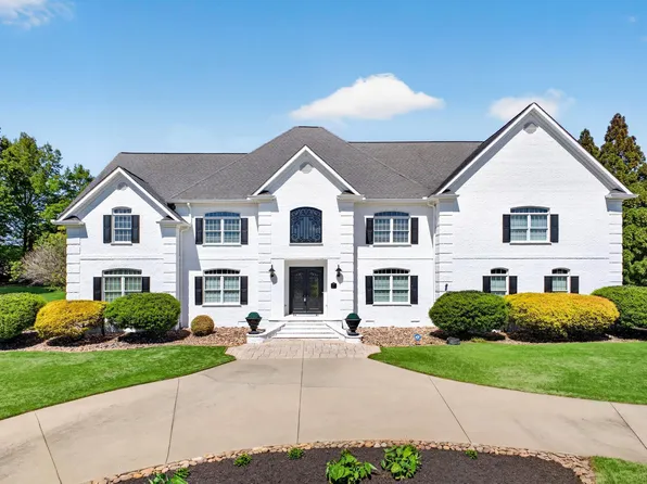 108 Stratford Dr, Easley, SC 29642