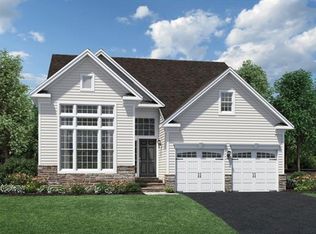 29 Linwood Dr, Wappingers Falls, NY 12590