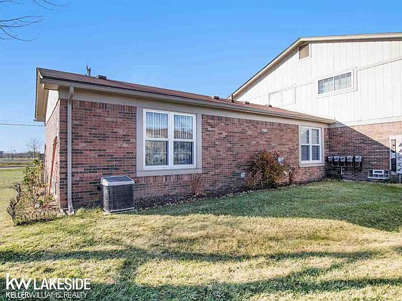 4th image of 35301 Tall Oaks Dr