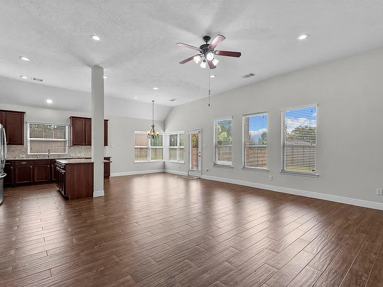2558 Marufo Vega Dr — Photo 6