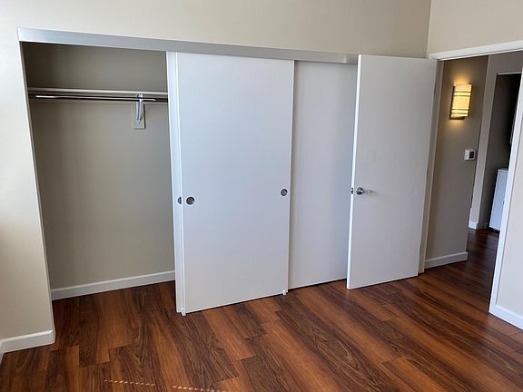 5th image of 1056 Frederick St APT H
