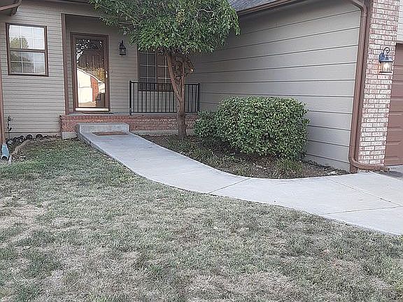 4th image of 6826 E Odessa Ct