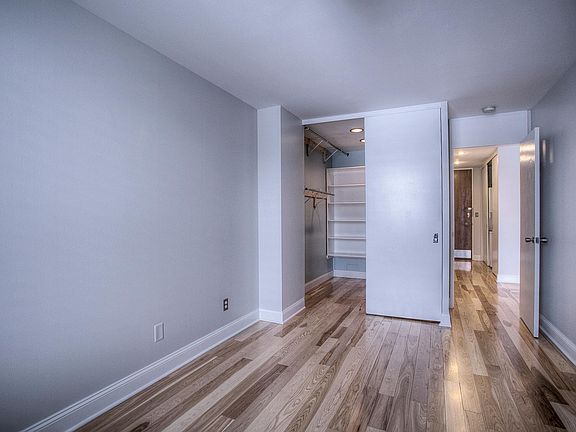 5th image of 3000 Farnam St #S5r
