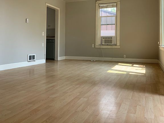 4th image of 1227 E Augusta Ave Unit A