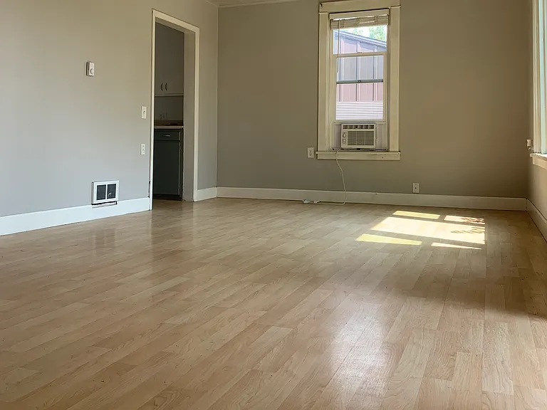 1227 E Augusta Ave #A — Photo 4