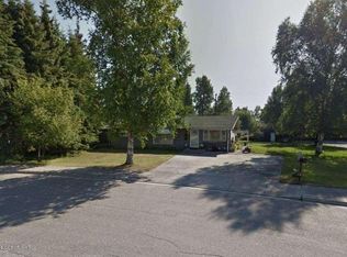 1173 Ivy Dr, Fairbanks, AK 99709