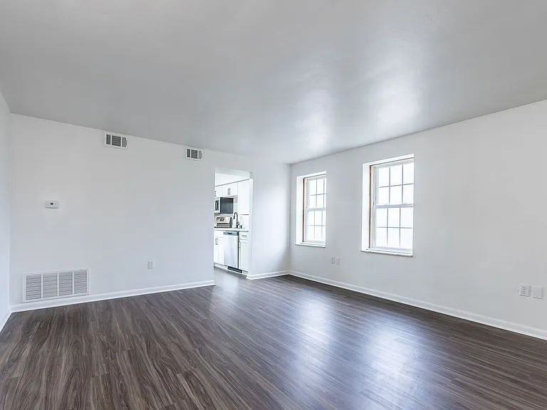 31 - 601 E Warrington — Photo 13