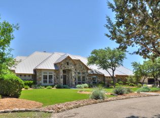 395 Bluff Creek Rd, Center Point, TX 78010