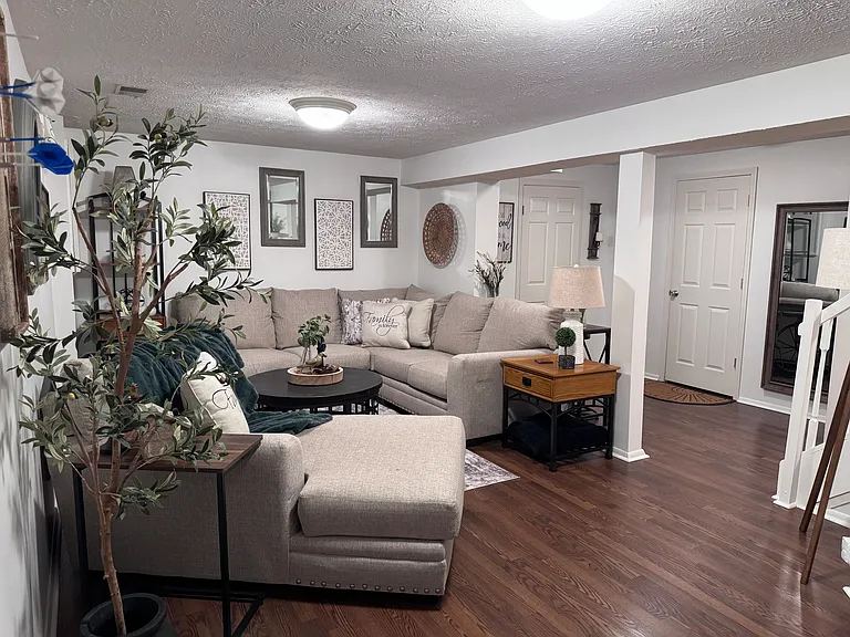 7315 Golden Horseshoe Ct — Photo 46