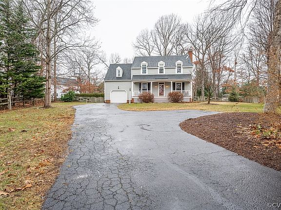 2nd image of 9716 Dove Hollow Ln