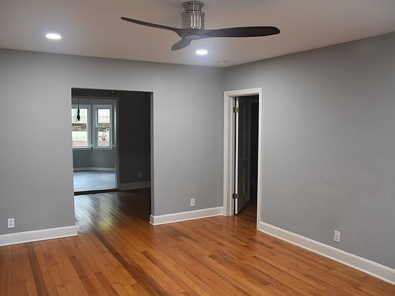 5th image of 1919 Vanderbilt Cir SW