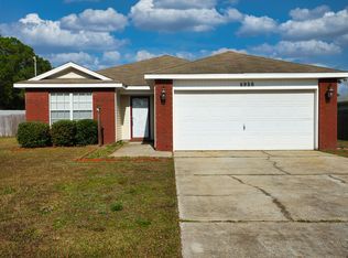 8956 Timber Ln, Navarre, FL 32566