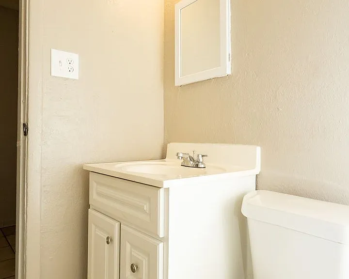 852 Arlington Ave #852 — Photo 12