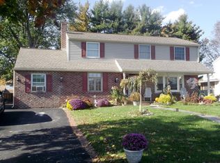 240 Delmont Ave, Warminster, PA 18974
