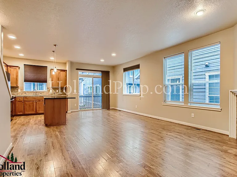 3119 NE Weeping Willow Way — Photo 6