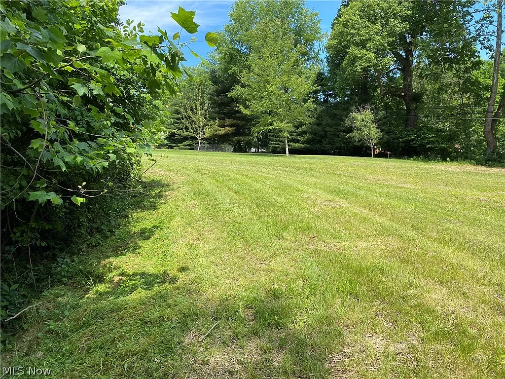 22 Stonegate Dr photo 1
