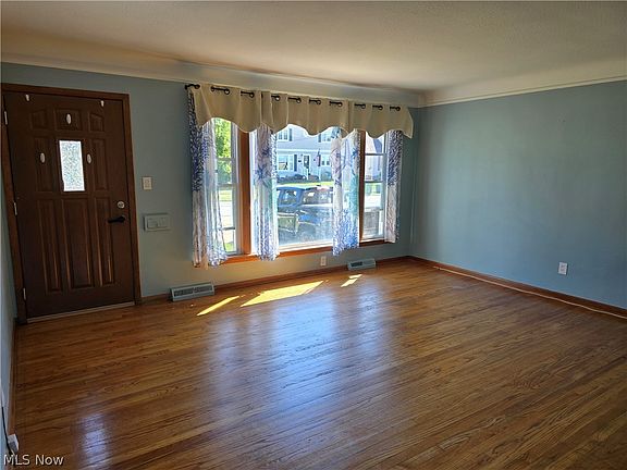 4th image of 30217 Forest Grove Rd